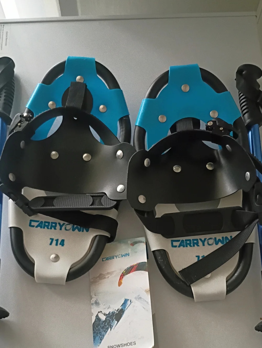 Children Snowshoes Plus Adjustable Trekking Poles And Duffle Bag